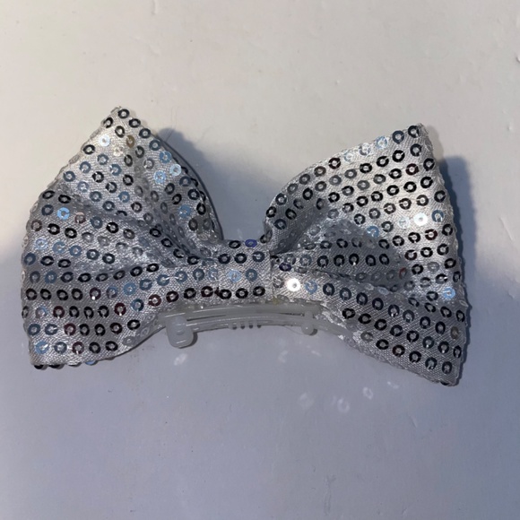 4" Big Dogs Hair Clips for Large Dogs Sequins Hair Side Clips Pet Bowknot White - Picture 2 of 7